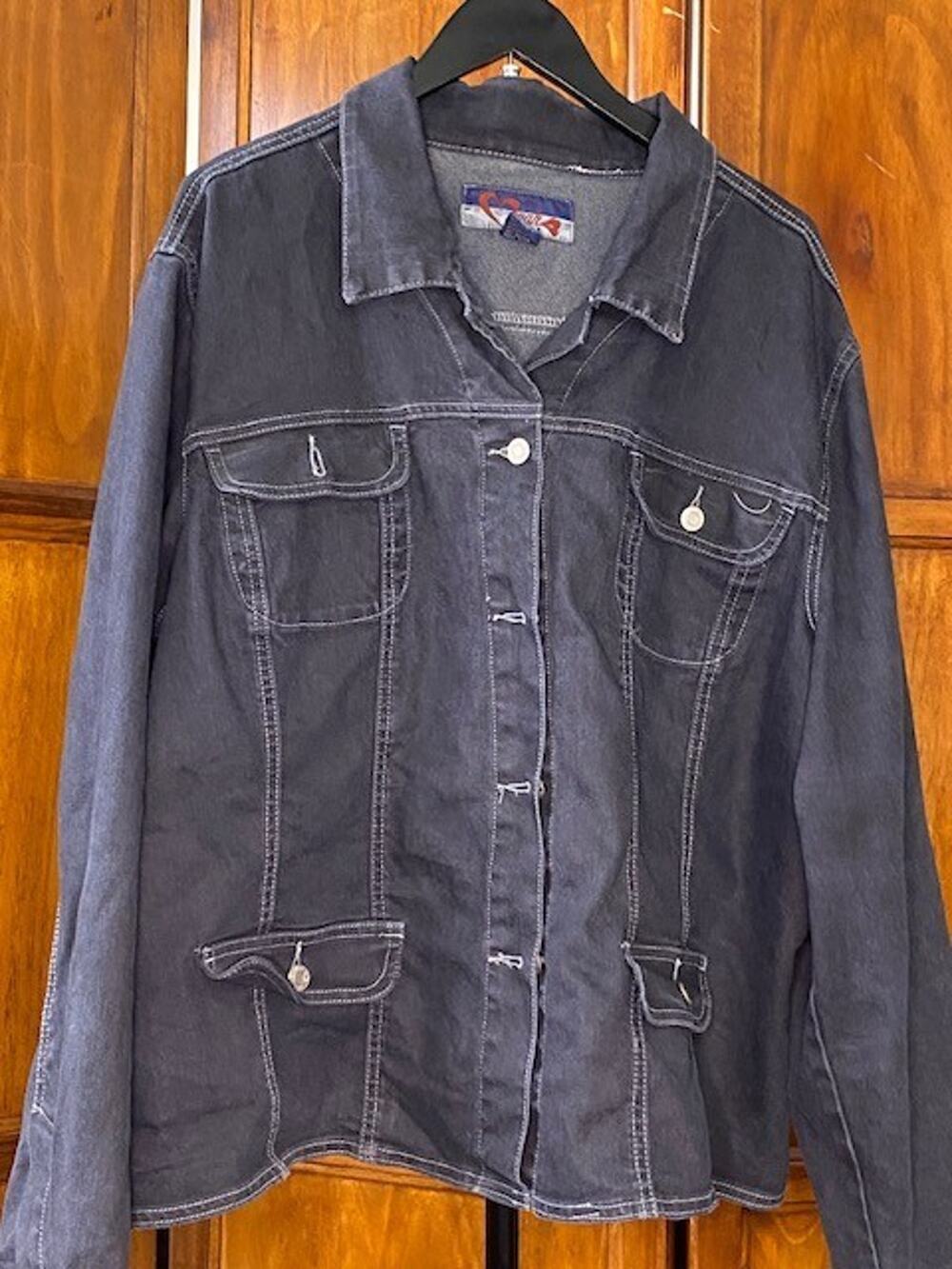 MWAH Jeans Women's Black Stretch Denim Jacket Size 26/28 Button Front Plus Size